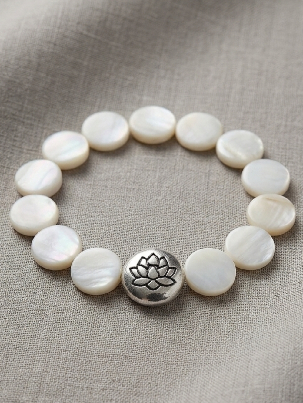 Silver lotus flower & natural shell bracelet Handmade Stretch Beaded NWT